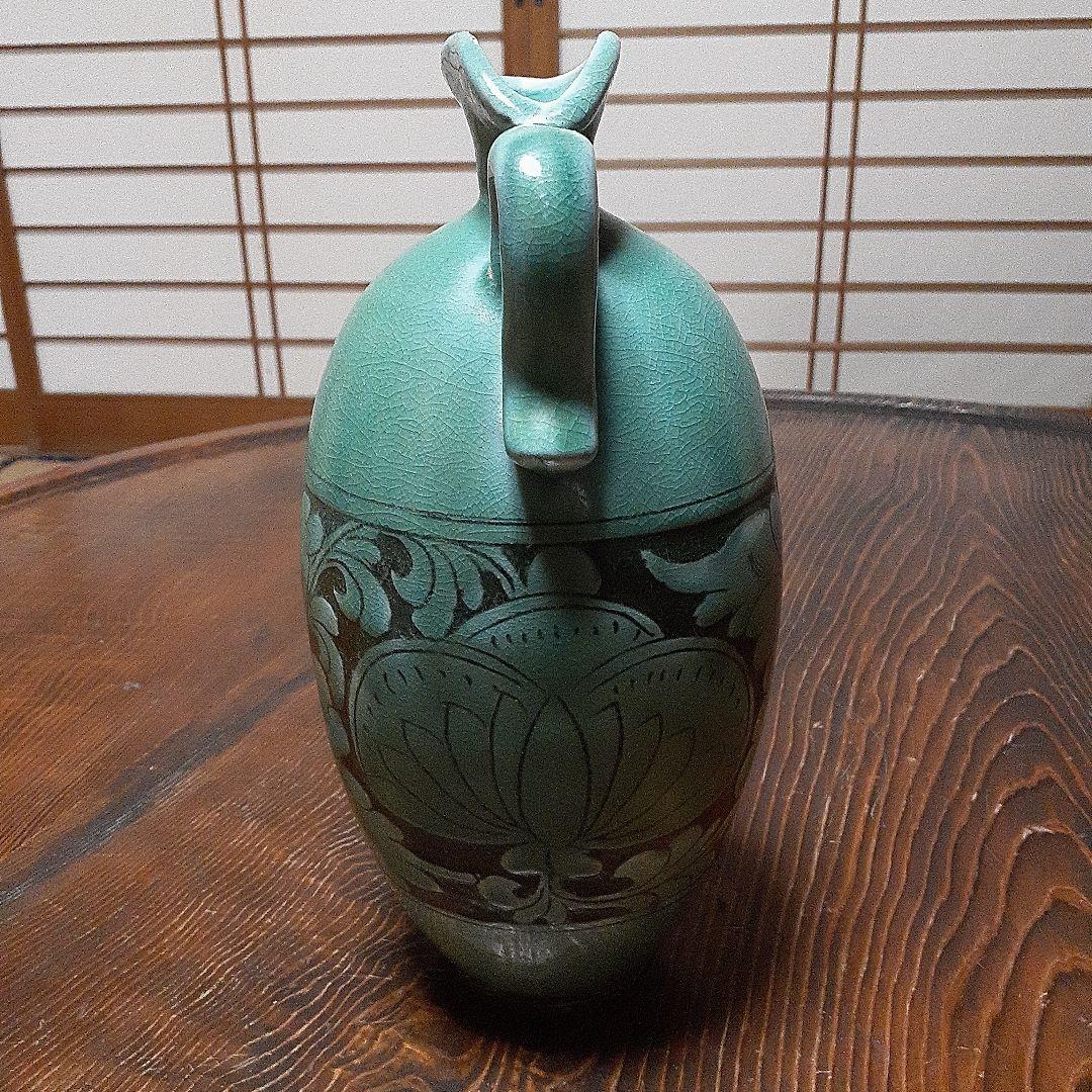 中国磁州窯陽刻緑彩水注