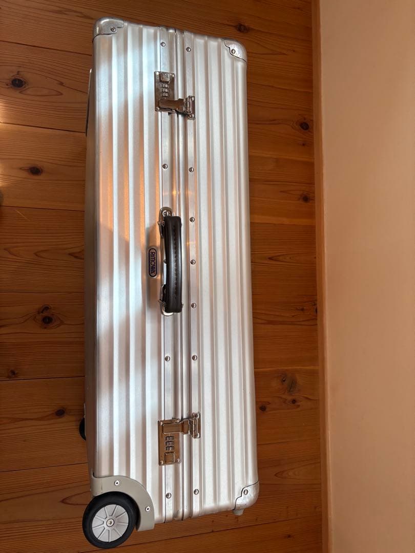 リモワRIMOWA クラシックフライトtrolley 82L 2輪廃盤モデル リモワ