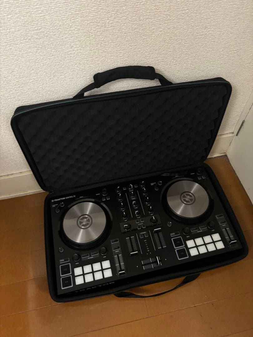 専用ケース付き TRAKTOR KONTROL S2 MK3 DJコントローラーDJ