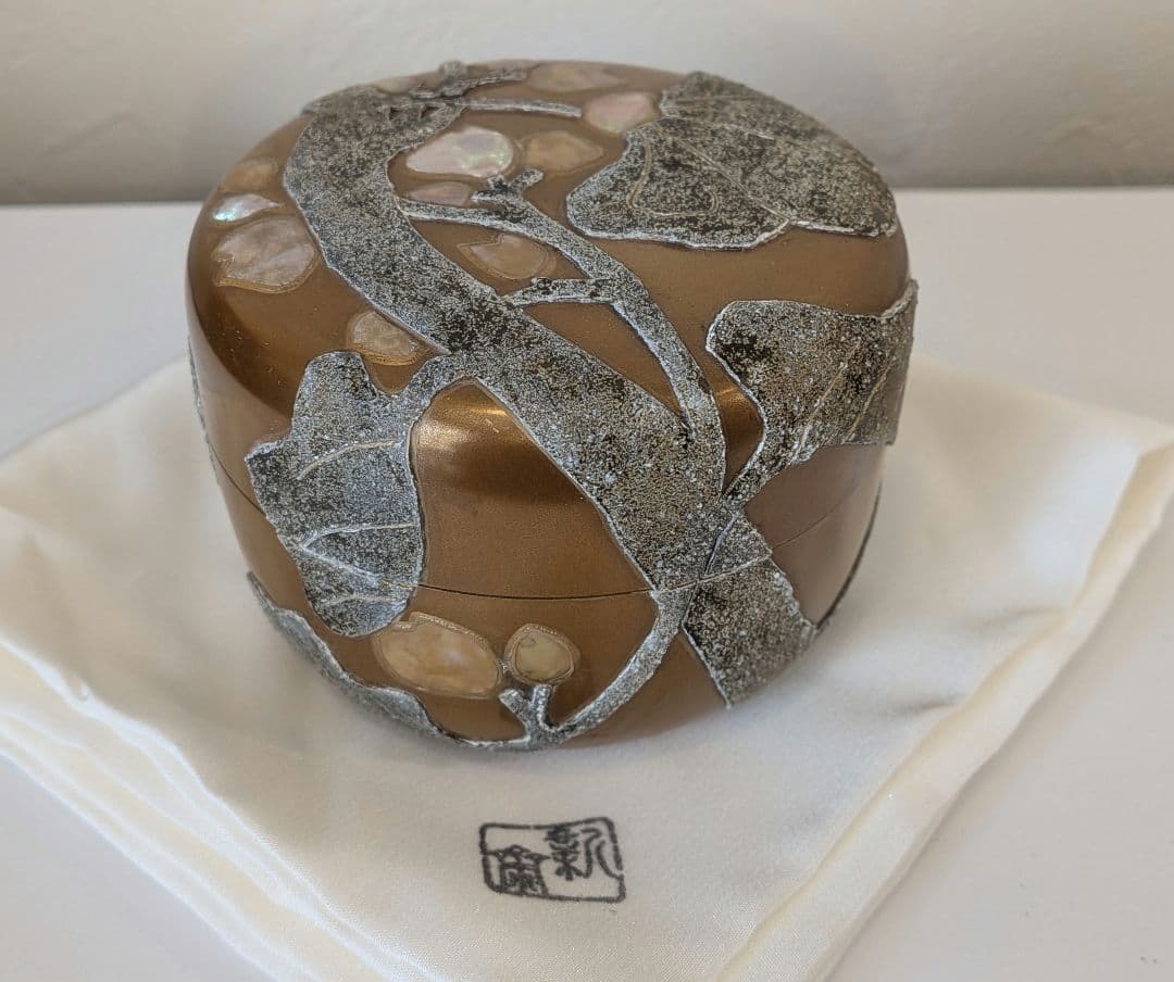 粉溜水葵蒔絵』 新家新斉 平棗 茶道具 茶器 新斎 螺鈿 金