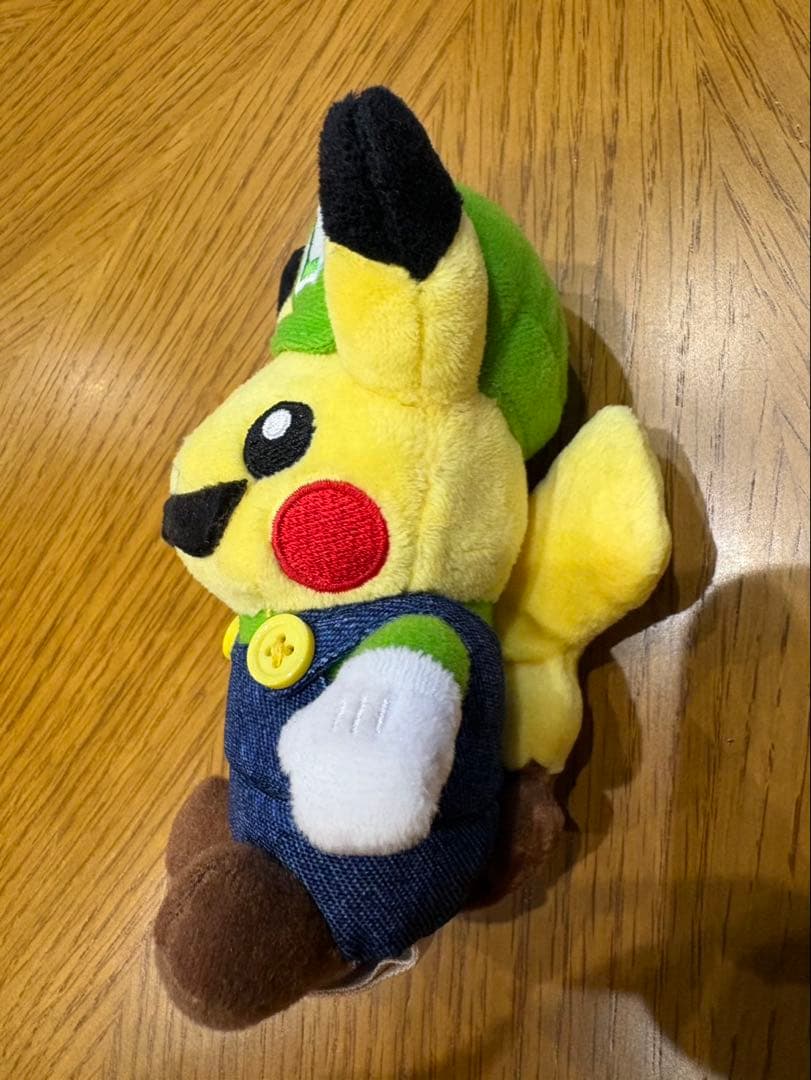 ルイージピカチュウ マスコット、ぬいぐるみ