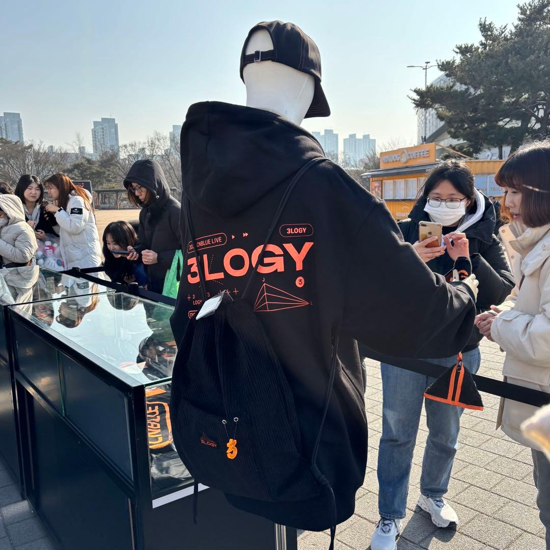 2026 CNBLUE ソウルコン '3LOGY ZIP-UP HOODIE②