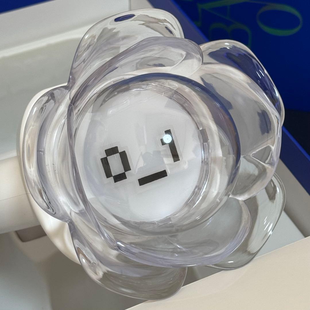 ZB1 ゼベワン ペンライト ホルダー トレカ9種付き - メルカリ