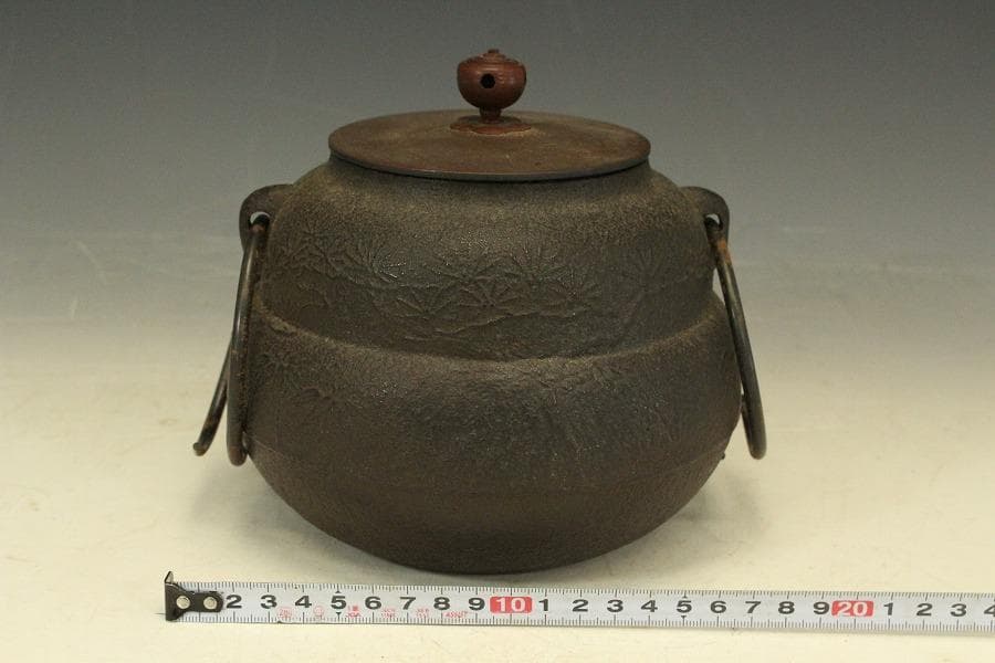 茶道具 瓢箪釜 松紋 環付(メ1280)