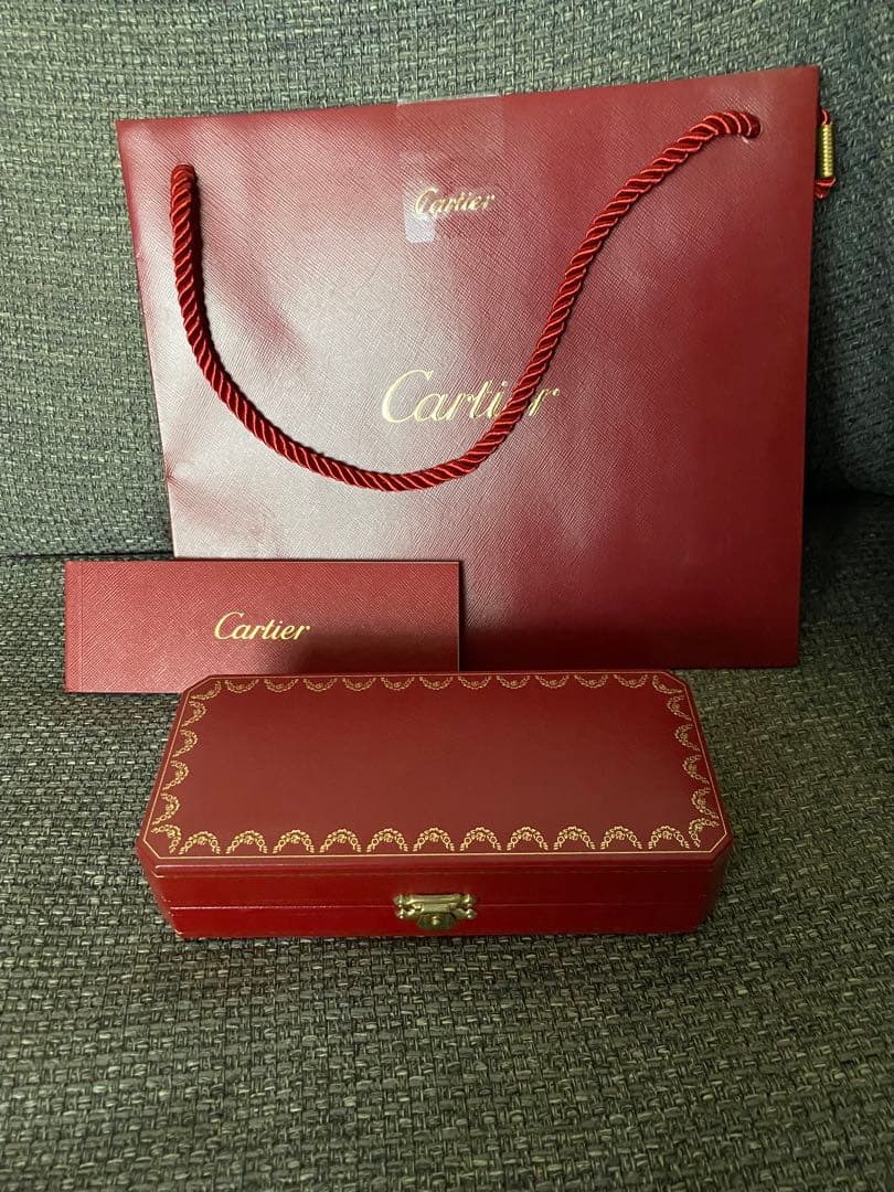 Cartier ボールペン黒レア　レッドギフトボックス☆ 新品未使用品