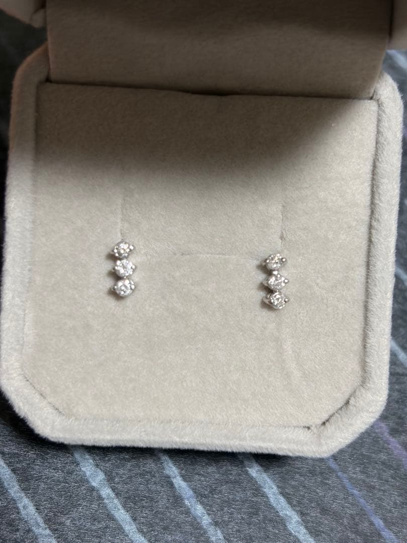 ⭐️K14WGダイヤモンドスタッドピアス 楽天市場】ピアス メンズ K14WG 一粒 スタッド ピアス【Gorgeous