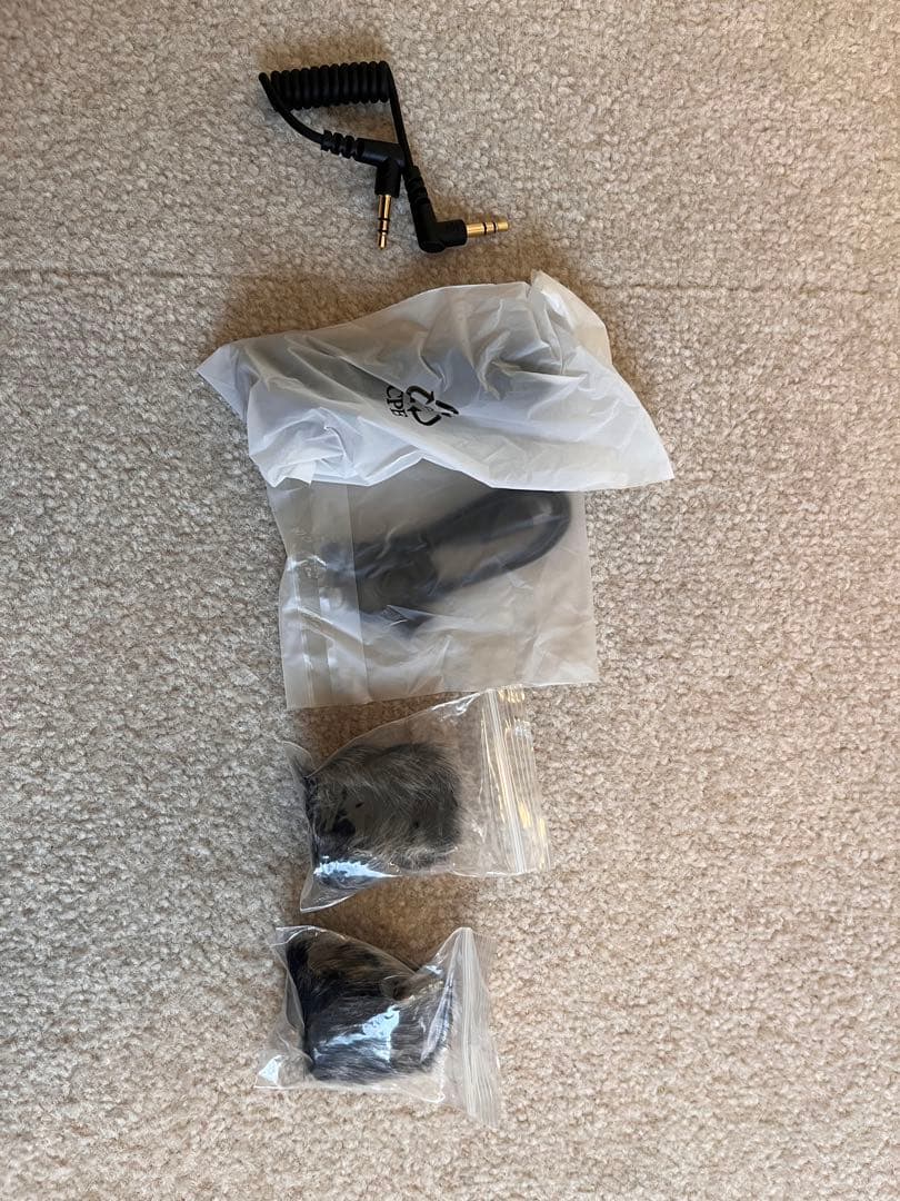 HOLLYLAND LARK MAX DUO ほぼ未使用品　ラベリアマイク付