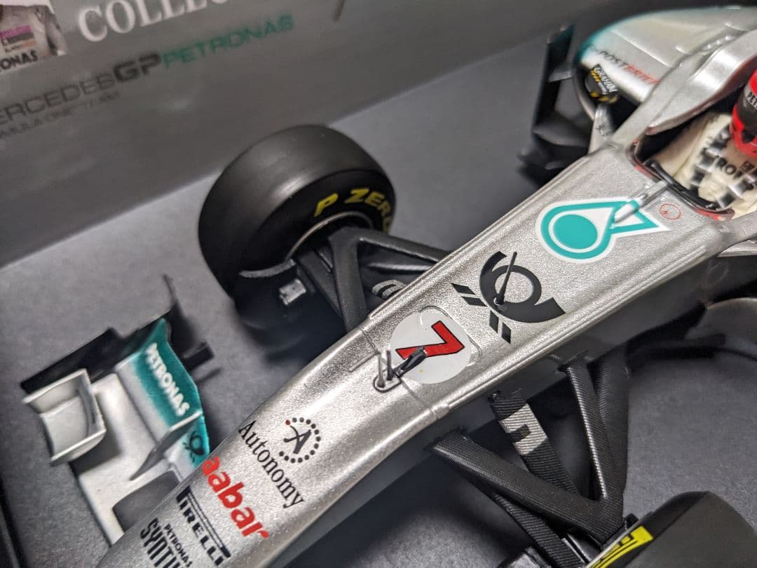 ミニカー MINICHAMPS M.SCHUMACHER SHOWCAR 2011