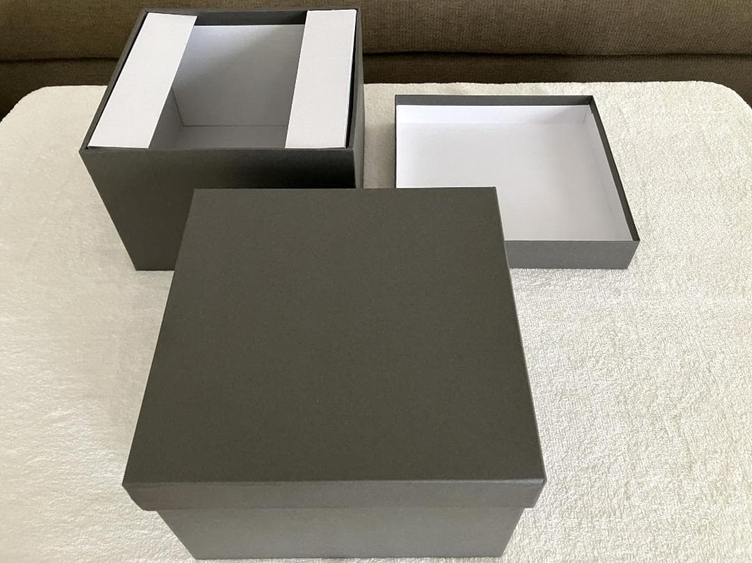 宮内庁御用達 漆器 山田平安堂　四段重　花筏蒔絵