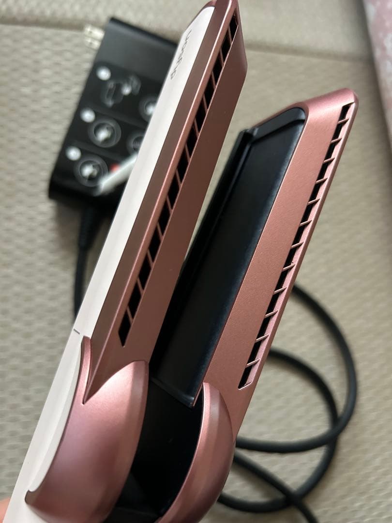 DysonAirstrait ストレートヘアドライヤー　ピンク