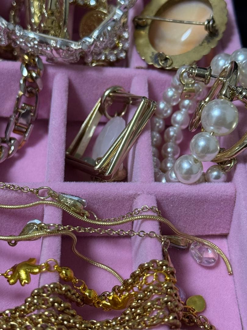 C*.様 遺品整理 アクセサリーまとめ　ネックレス　リング　等　USED品