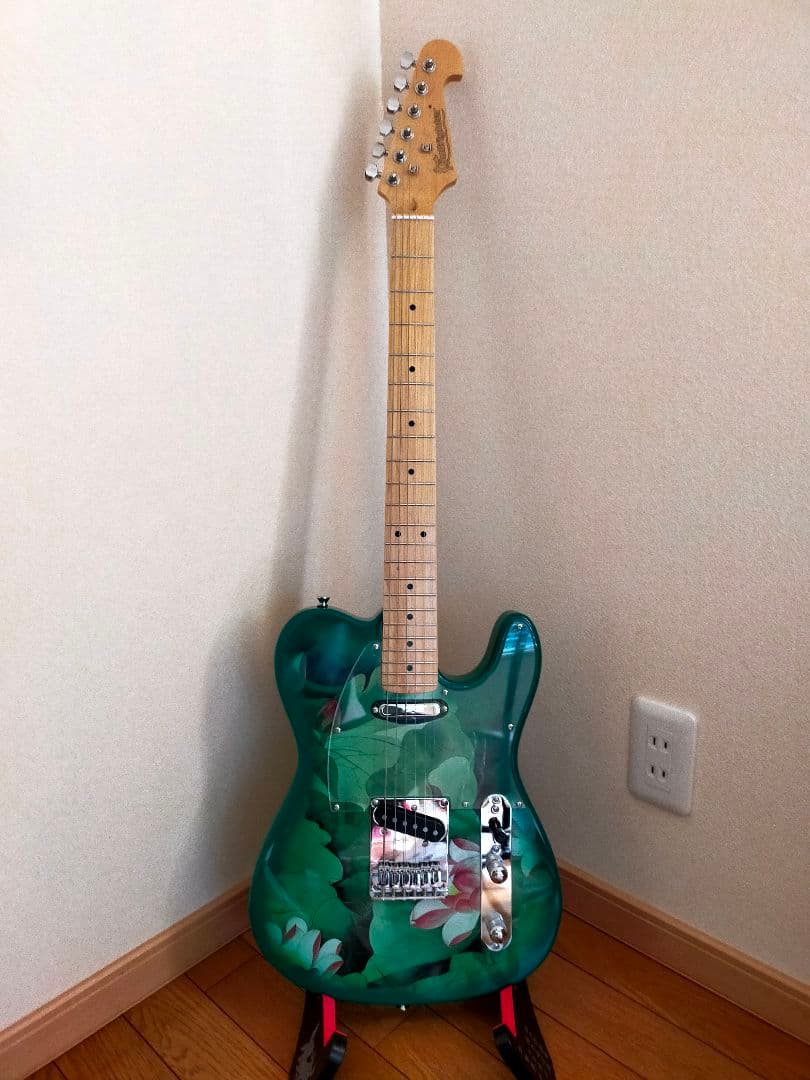 エレキギター 超美品!! 教本、スタンド付き 初心者セット！