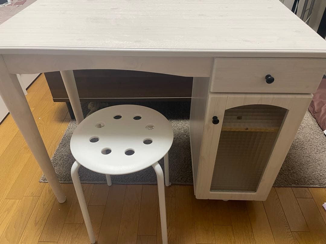 ニトリ　フローリオデスク