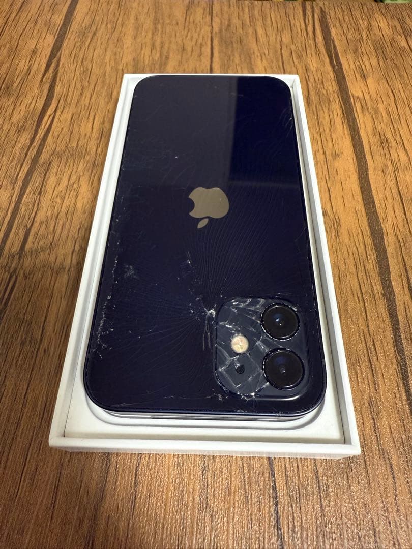 iPhone12 64GB ブラック SIMフリー 背面割れあり iPhone12 64GB
