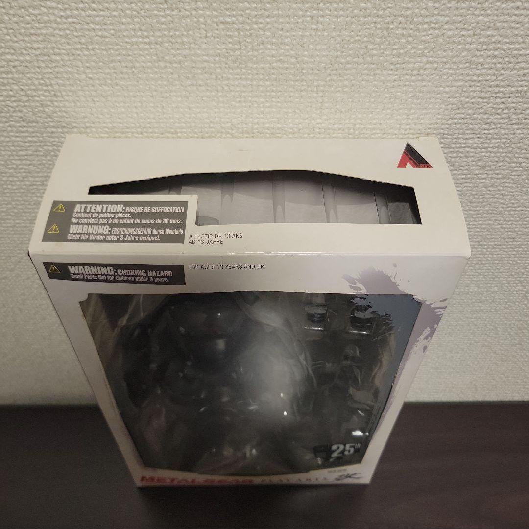 プレイアーツ改 メタルギアソリッド ソリッド・スネーク アクションフィギュア