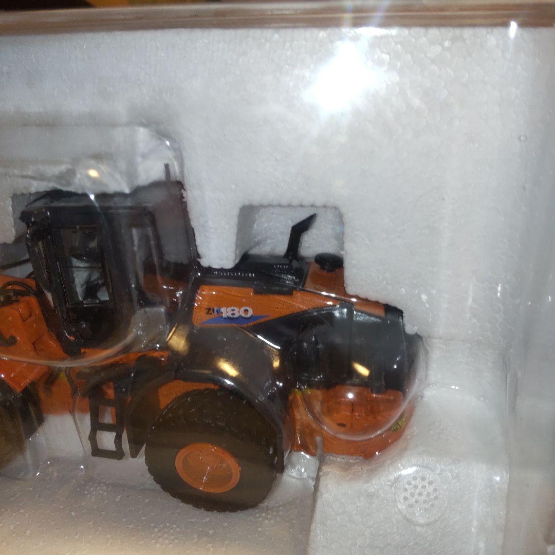 日立建機　ZW180 ホイールローダー　1/50