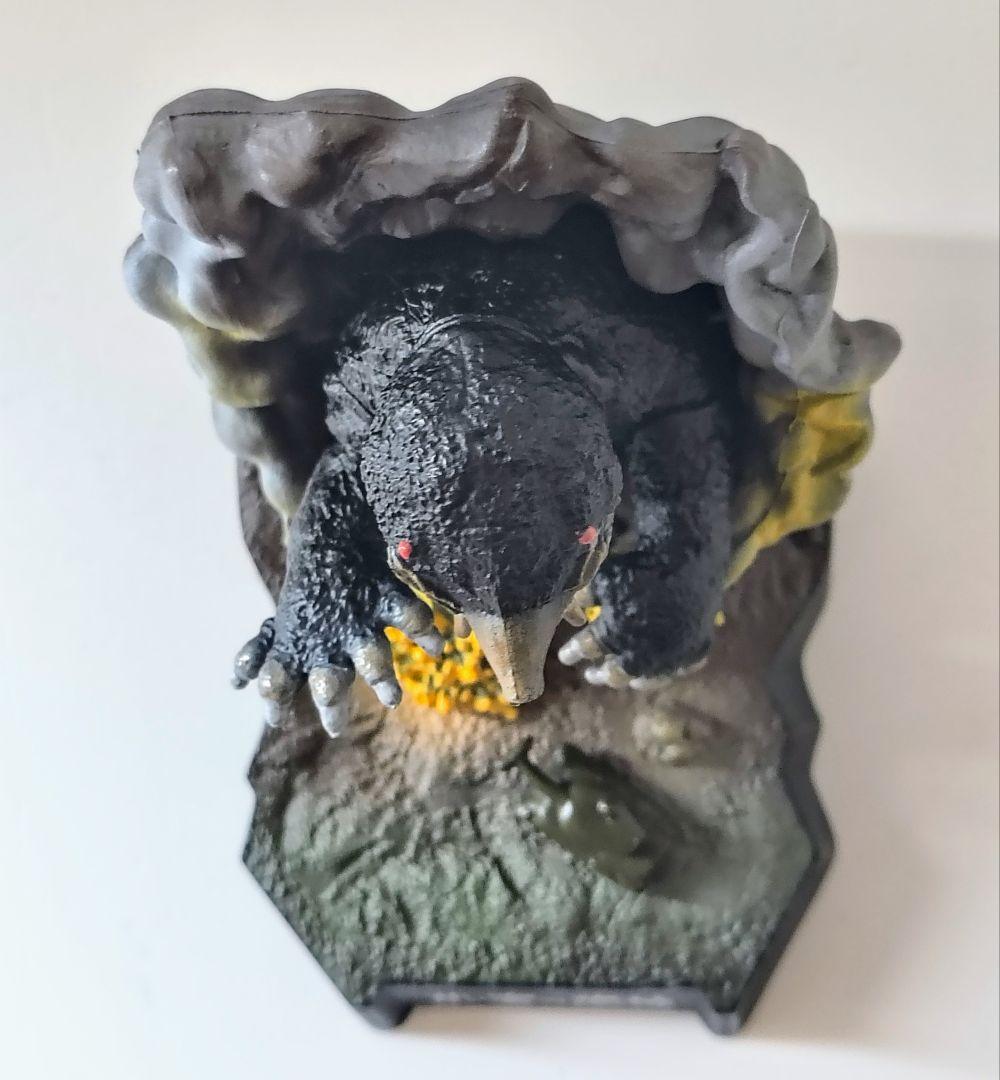 シークレット1】「 甘い蜜の恐怖」モングラー(彩色) 「ウルトラ怪獣名鑑 〜