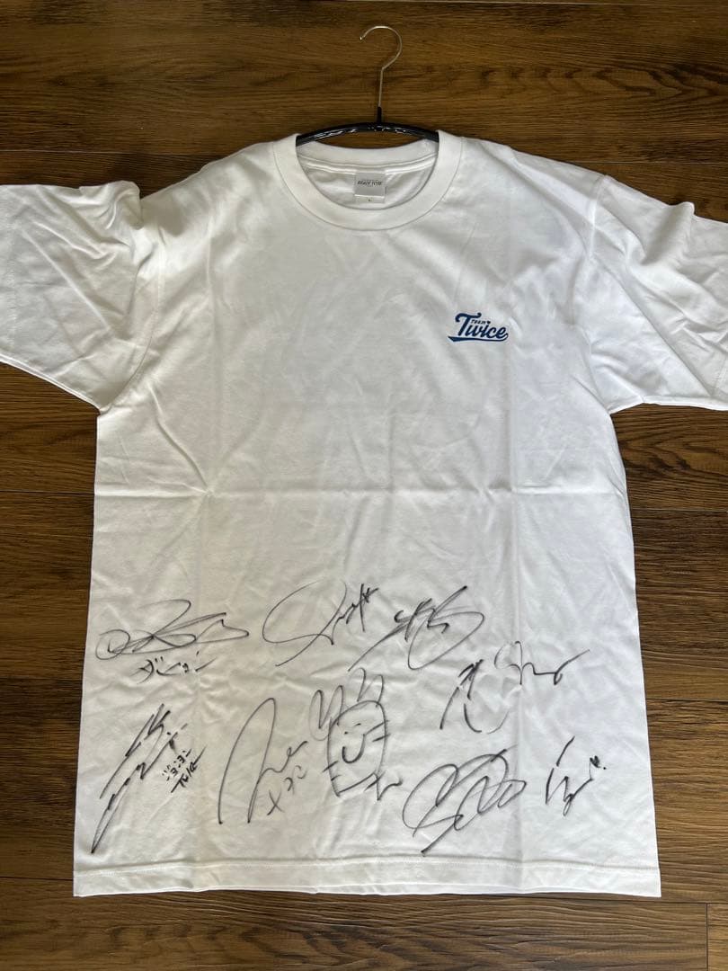 Twice READY TO BE オンラインくじ C賞　サイン入り Tシャツ