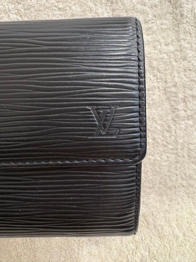ルイヴィトン エピ ポシェット ポルトモネ クレディ 二つ折り 長財布