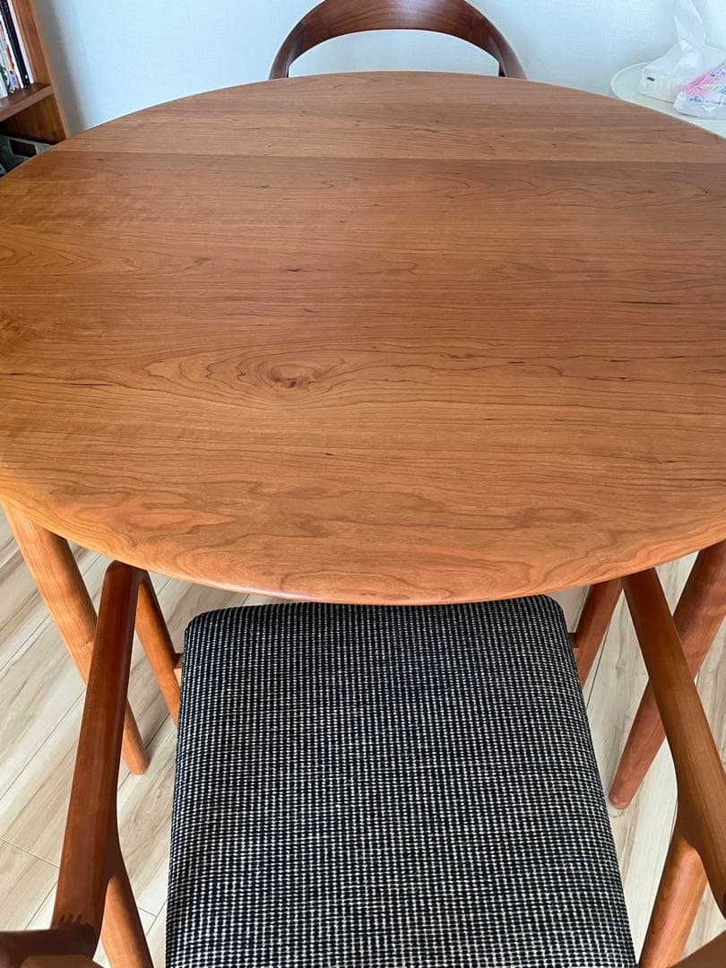 カイクリスチャンセン　universe table ブラックチェリー　110