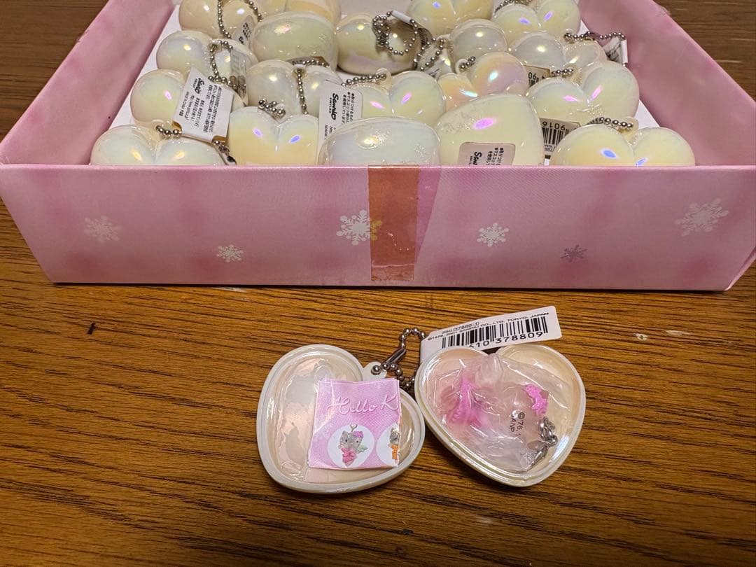 ハローキティ！コレクターズマスコット①と② マスコットアクセサリー