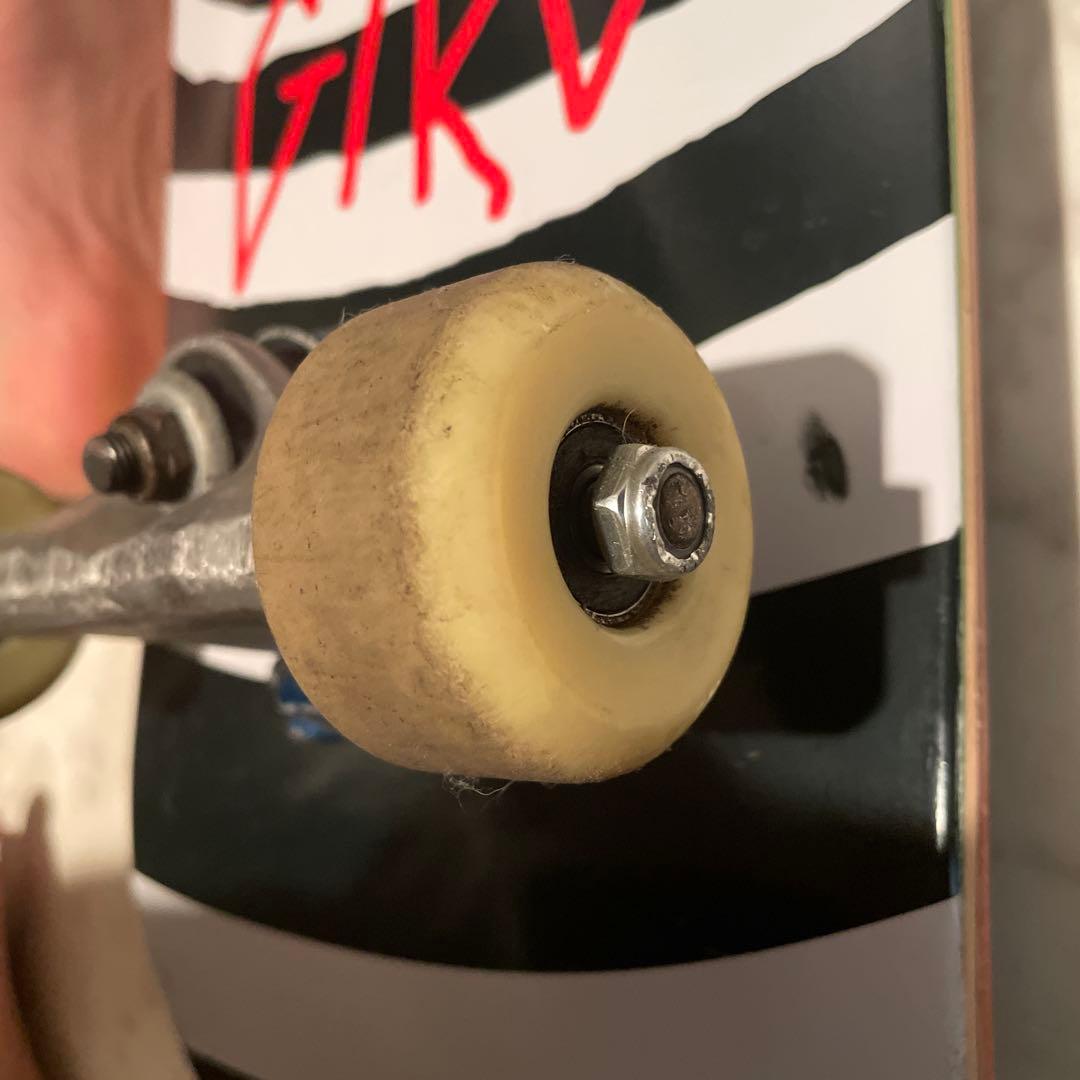 Girl ストライプデザイン スケートボード　おまけつき