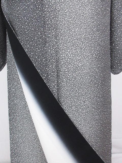 新古品！美品＊黒＆白＊たたき染め＊タテ柄＊粋＆モダン＊着物