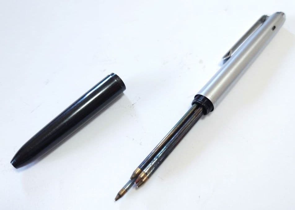 廃番】超貴重 モンブラン 672 マルチカラーボールペン 振り子式ノック機構