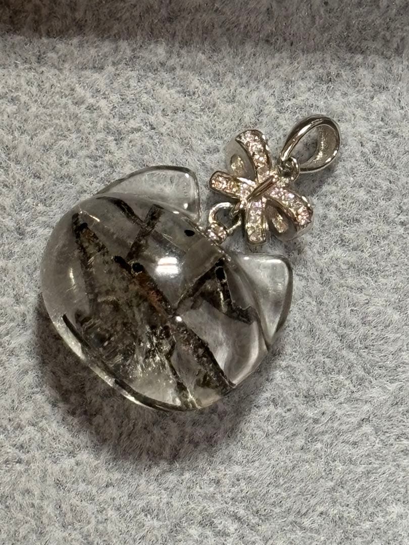 猫型トルマリンインクォーツペンダントトップ 世界に一つだけの