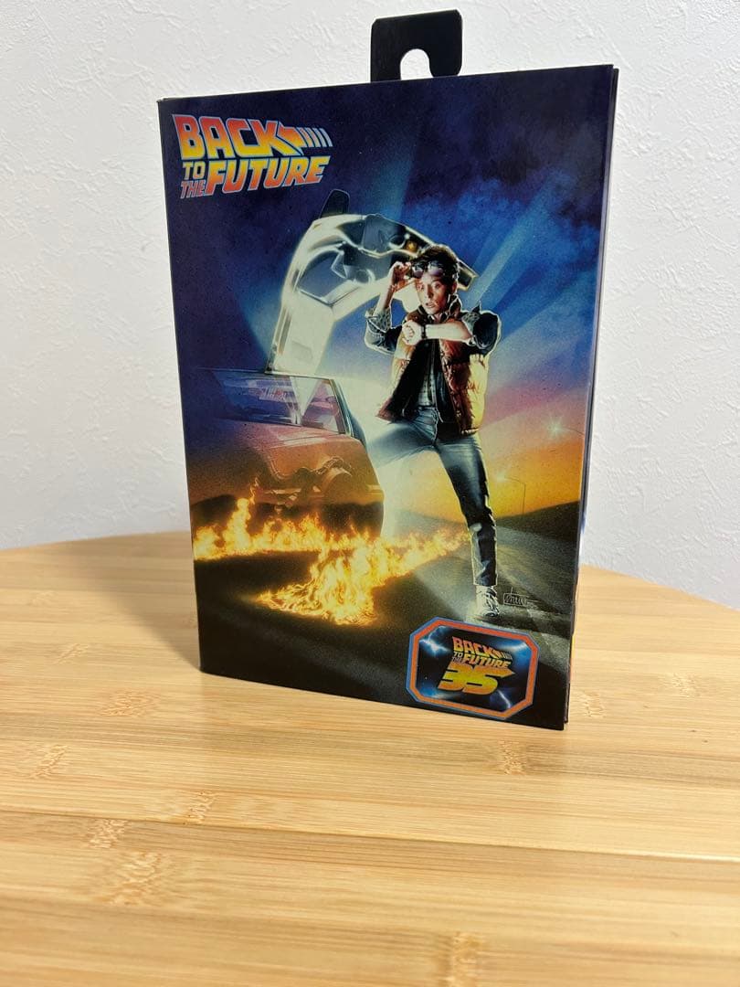 NECAバックトゥザフューチャー マーティー マクフライ フィギュア