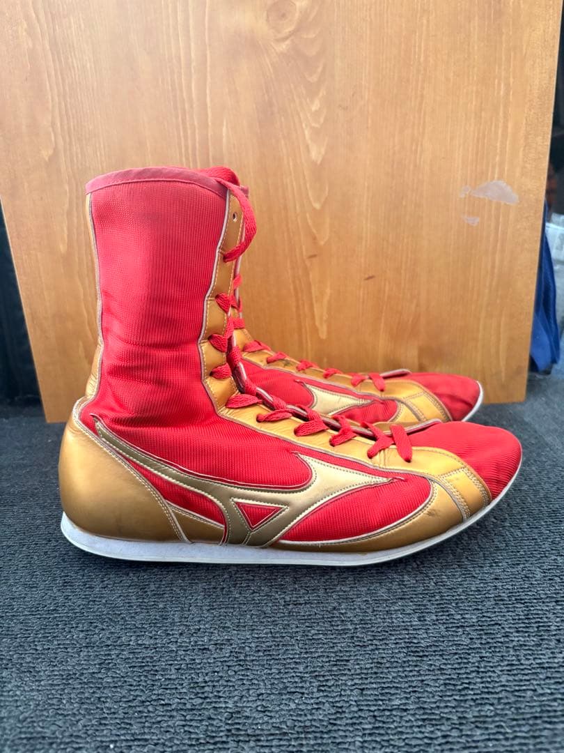 Mizuno ボクシングシューズ レッド/ゴールド - メルカリ