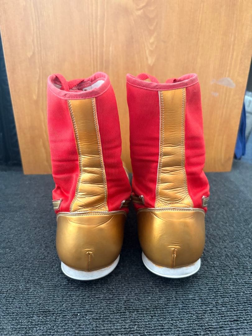 Mizuno ボクシングシューズ レッド/ゴールド - メルカリ