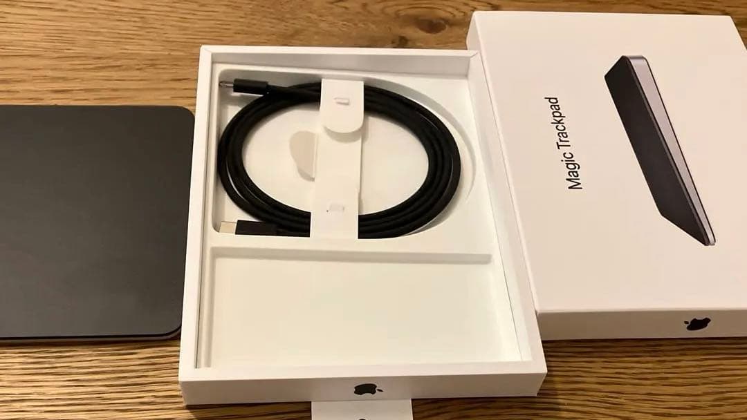 Magic Trackpad ブラック USB-Cケーブル付き