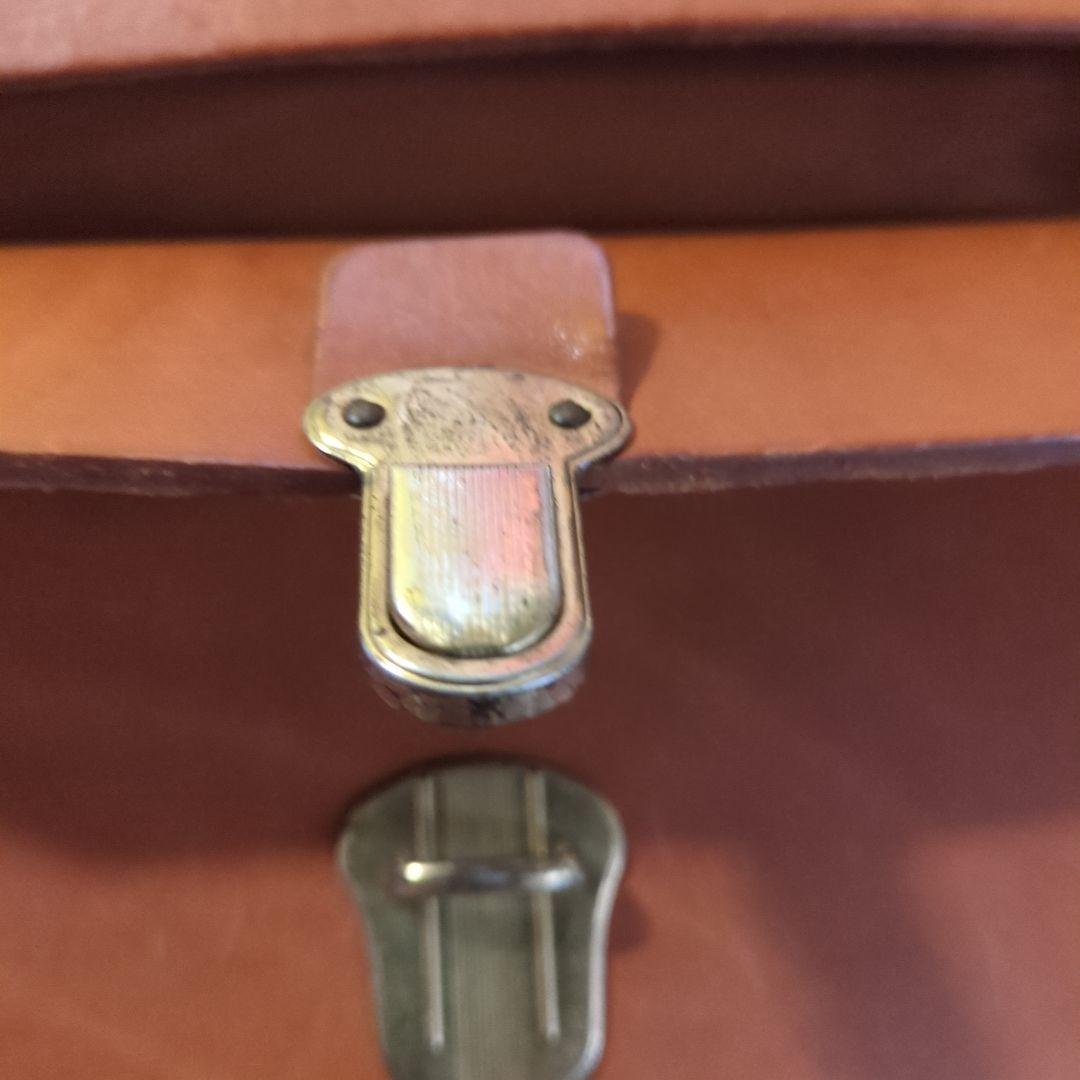 【メルカリ歳価格】HERZ サッチェルバッグ