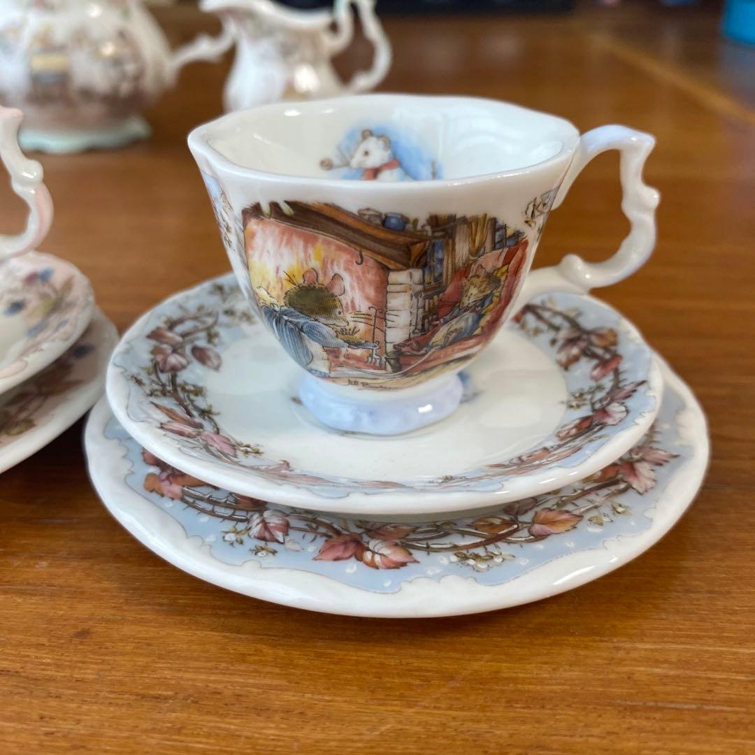 英国 ロイヤルドルトン ブランブリーヘッジ ミニチュア ティーセット