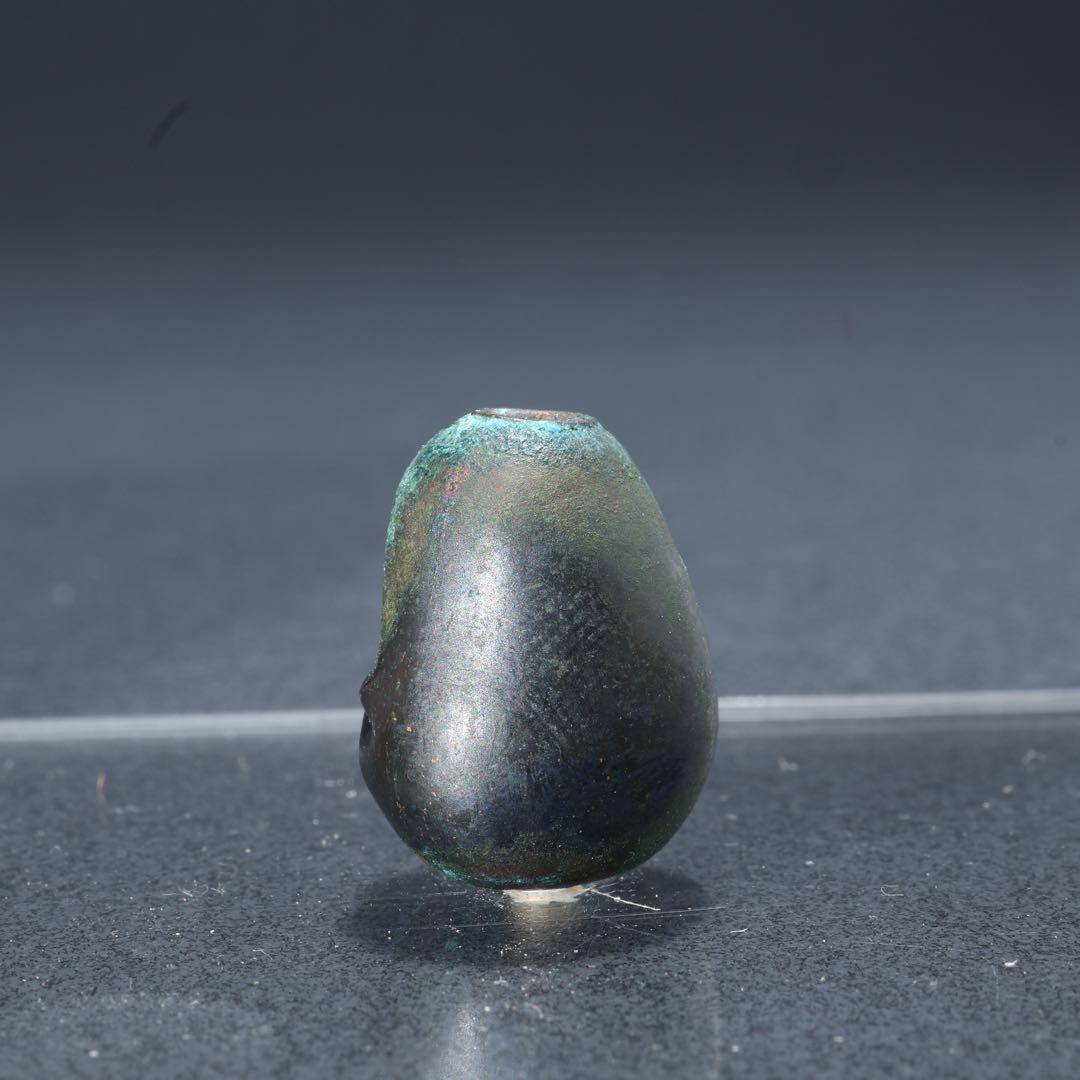 緒締め玉　達磨　提げもの　金属　黒　金工　R1642