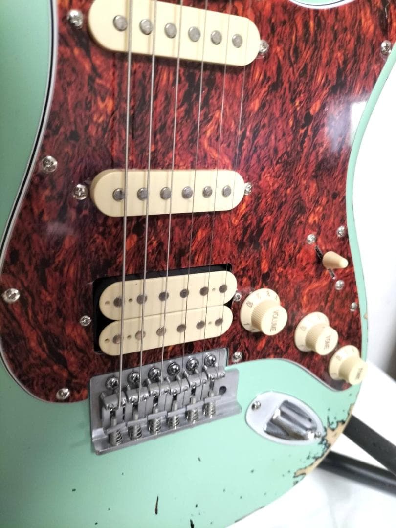 ストラトシンライン①　ハードレリックサーフグリーン　SSH　ステンレスフレット