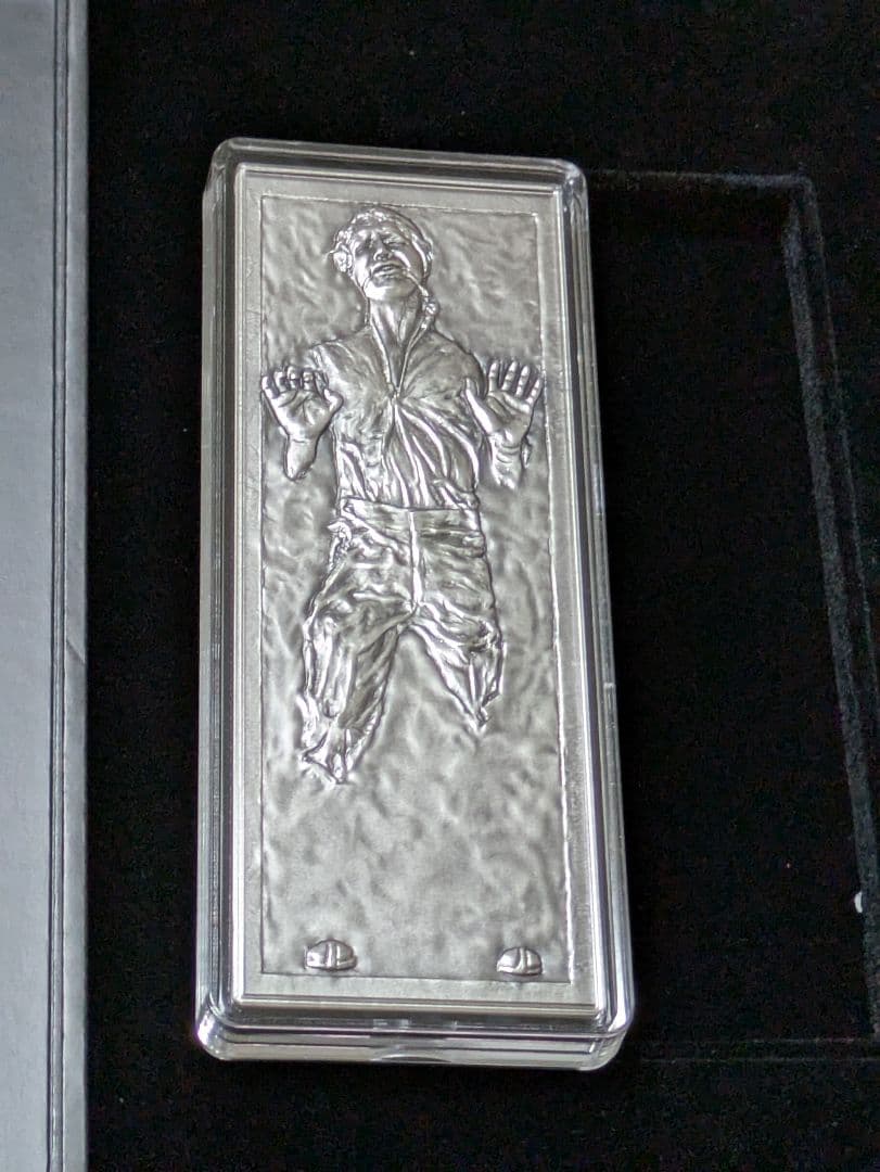 スター・ウォーズ凍結のハン・ソロ 10オンス純銀