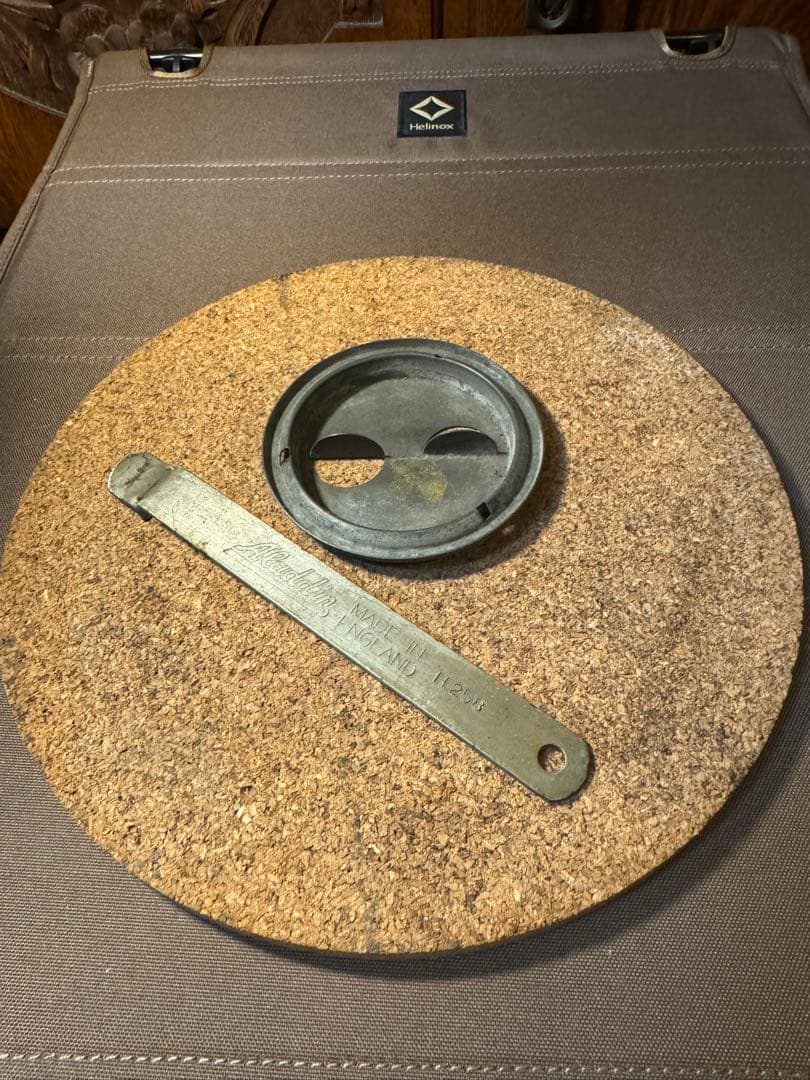 ビンテージ] アラジン旧型鉄製 芯クリーナー（芯カッター）&天板外し