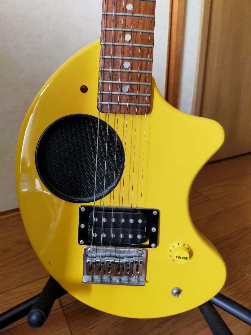 ZO-3イエロー 内蔵スピーカー付き FERNANDES ZO-III ZO-3
