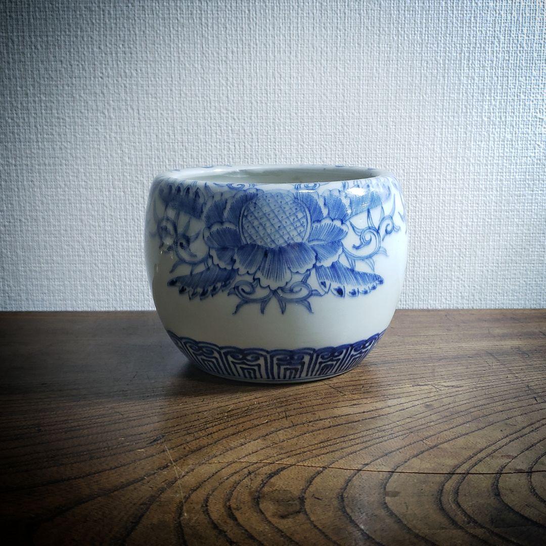 手火鉢　手炙り　火鉢　水鉢　植木鉢カバー　染付　線画　線描　古伊万里