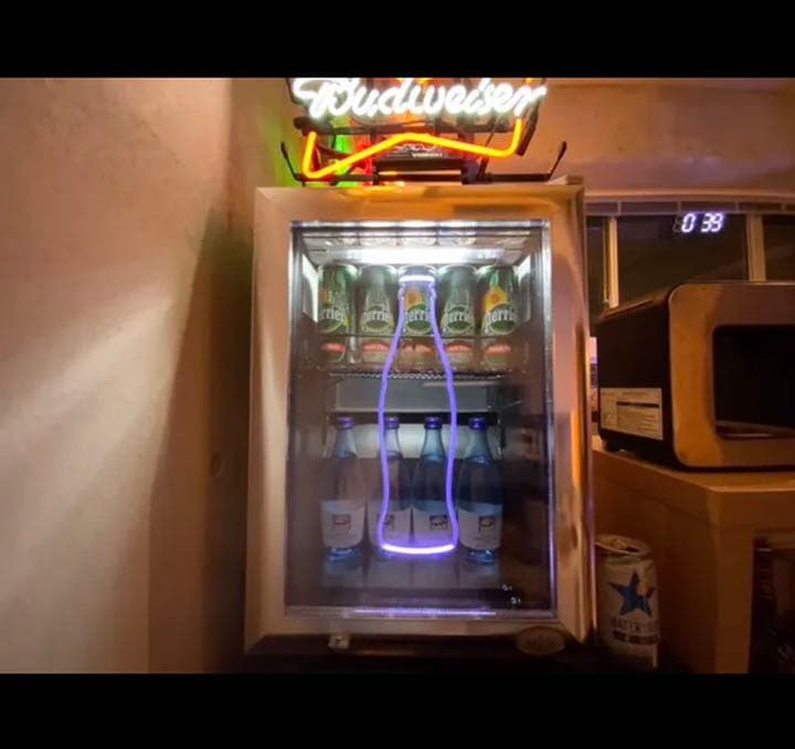 希少品コカコーラ冷蔵庫 ネオン LED ライト ショーケース レッドブル