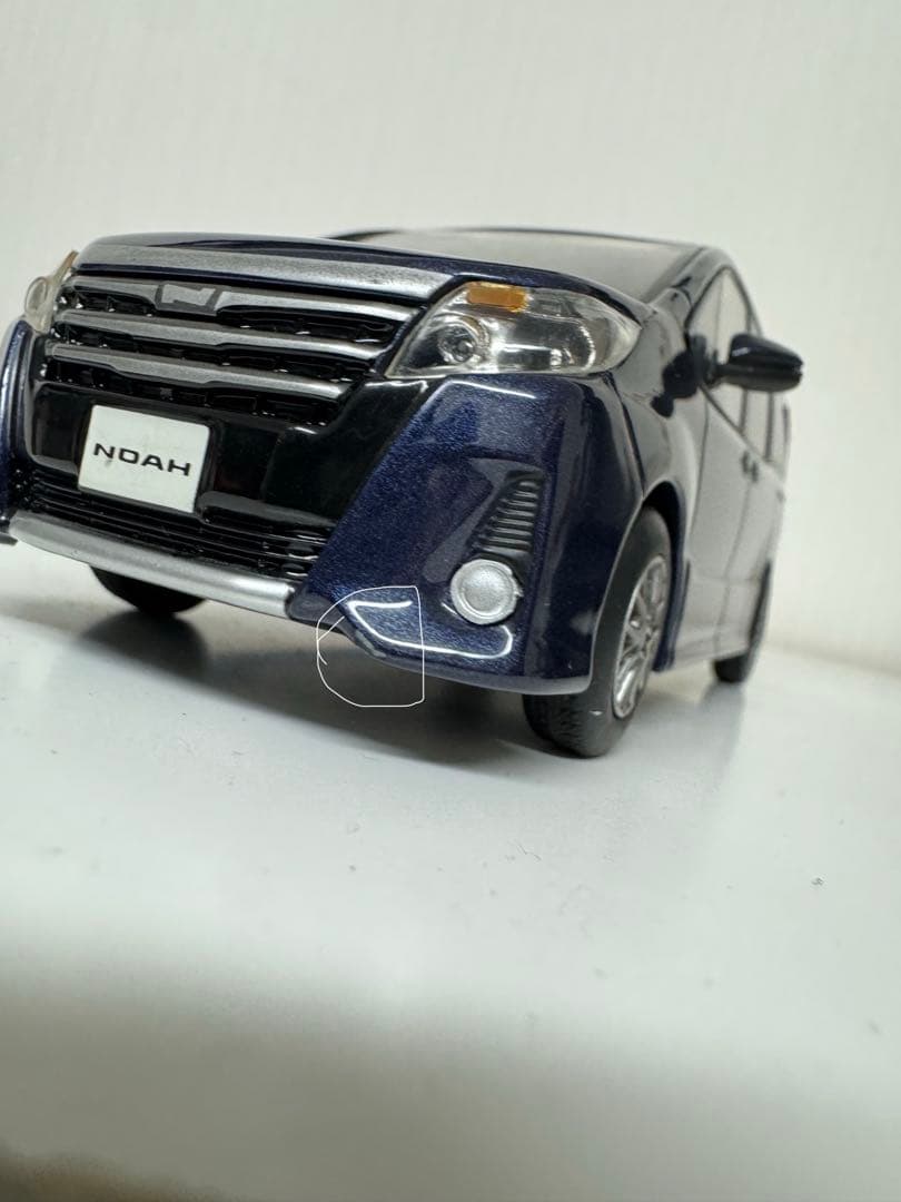 トヨタ NOAH ノア　カラーサンプル　ミニカー