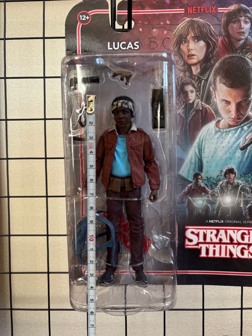 ストレンジャー・シングス ルーカス アクションフィギュア