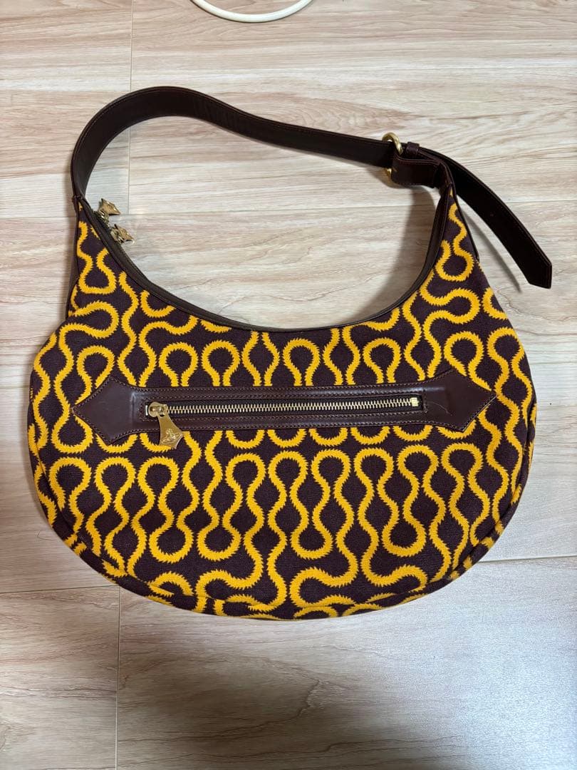 ヴィヴィアンウエストウッド　ヴィンテージスクイグル バナナバッグ　ワンショルダー