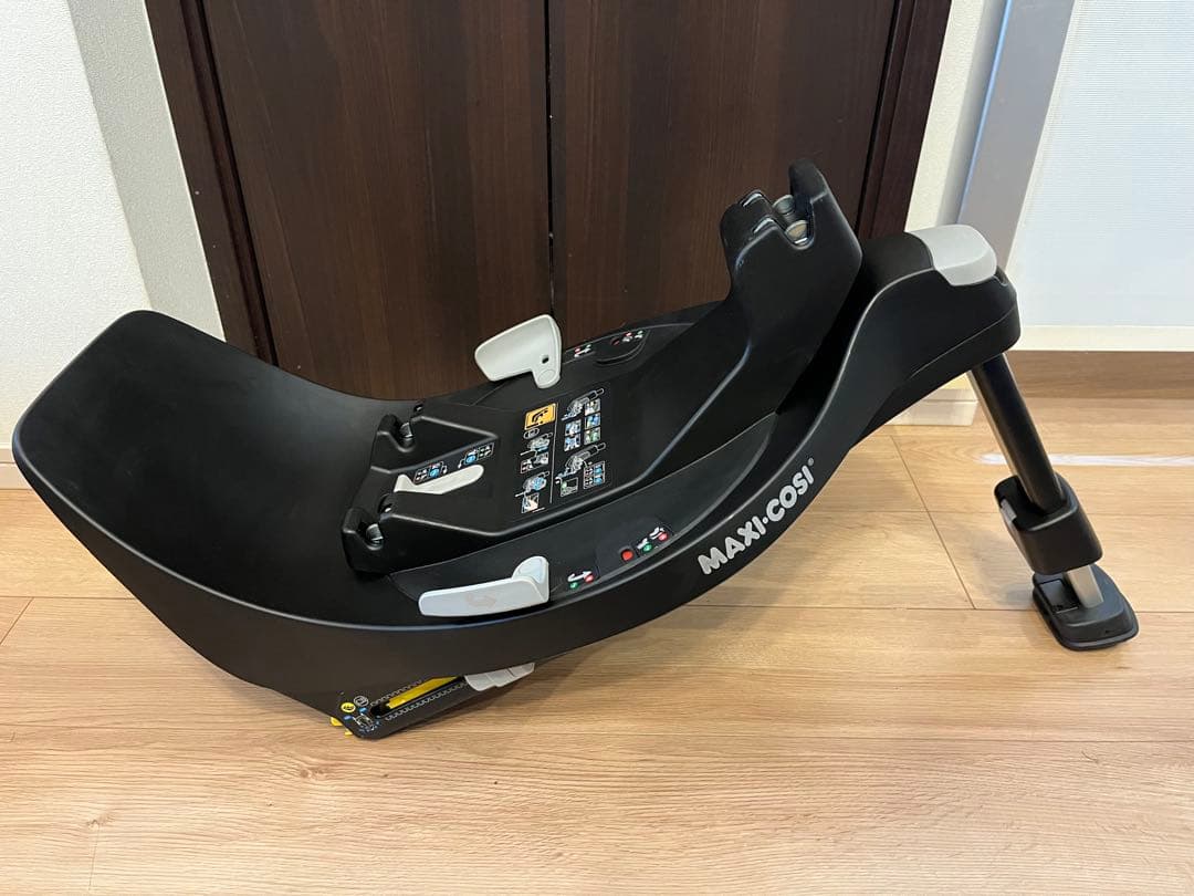 マキシコシペブル360 チャイルドシート➕ISOFIX車載用ベースセット