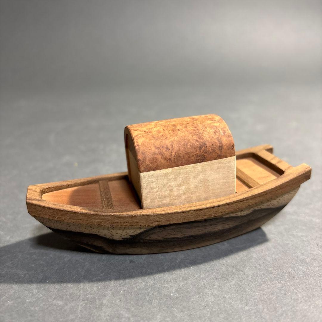 一徳　木地寄　舟　香合　共箱　黒柿等