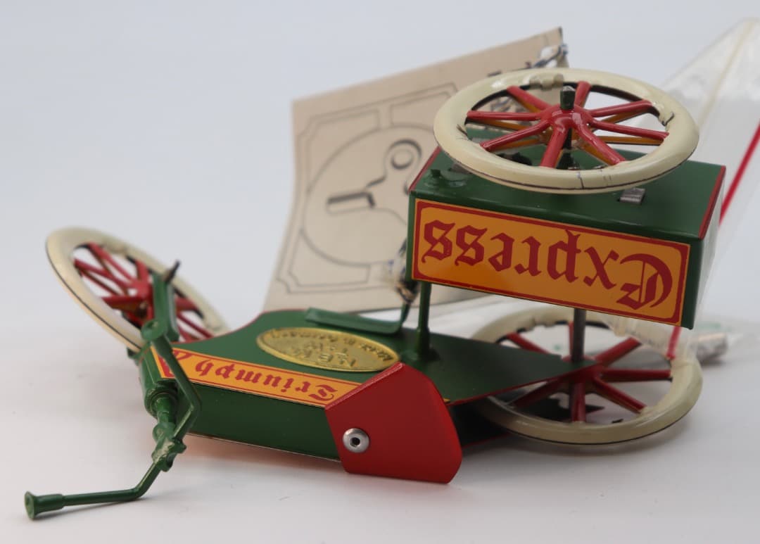 Teddy Bear with Tricycle Tucker＆Walther Teddy Bear with Tricycle