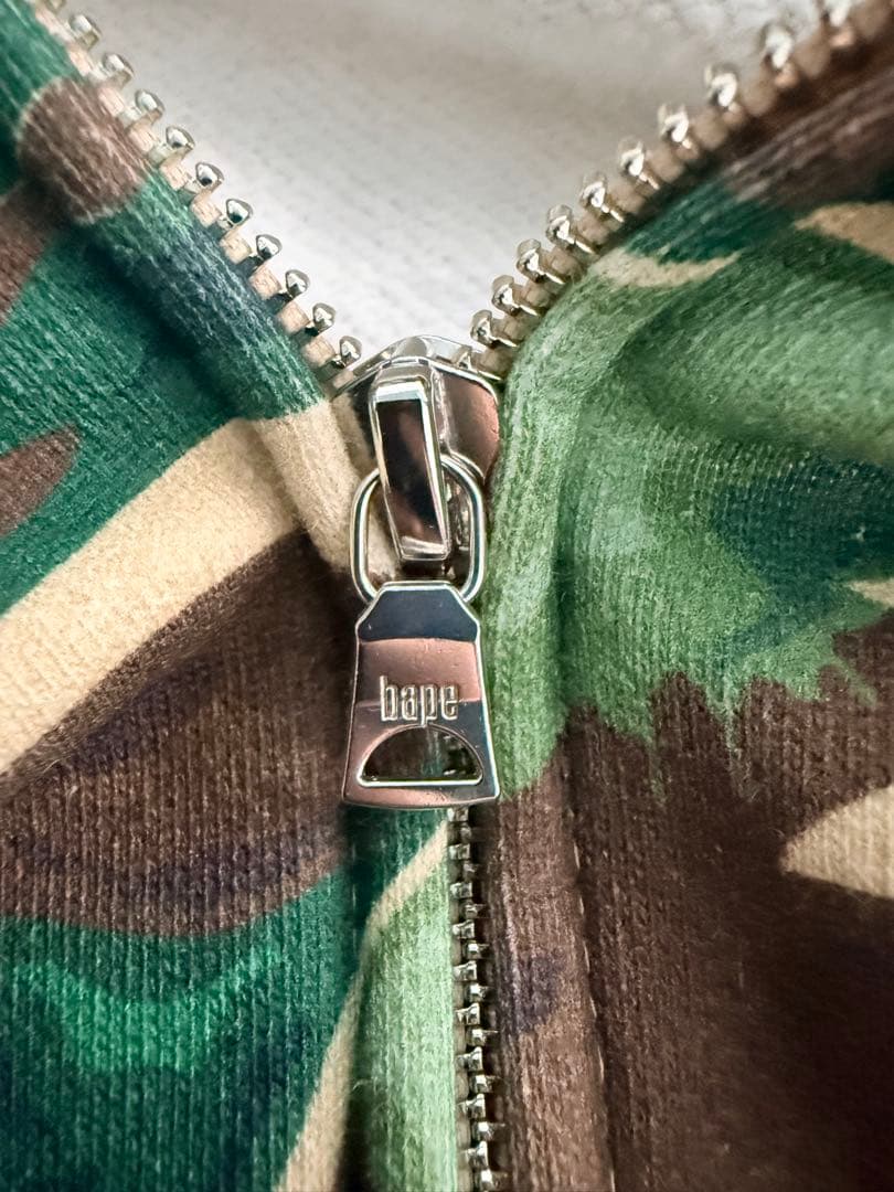 エイプ　BAPE シャークパーカー