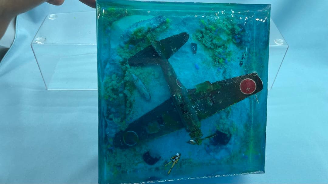 珊瑚の海に眠る零戦 レジン ジオラマ - メルカリ